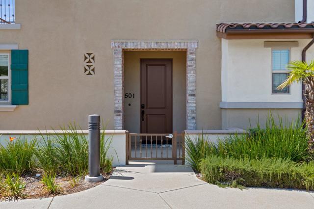 3-web-or-mls-03 - Unit Entrance