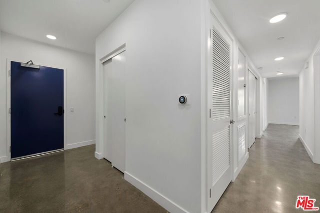1250 N Fairfax Avenue, West Hollywood CA: https://media.crmls.org/mediaz/9835508e-230d-4000-b9be-c077d3cf914d.jpg