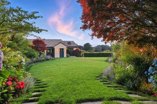 1600 Marlborough Road, Hillsborough CA: https://media.crmls.org/mediaz/9835cba6-80f7-4cff-aeb8-35ffdadc9406.jpg