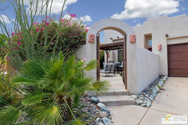 54465 Avenida Rubio, La Quinta CA: https://media.crmls.org/mediaz/98361608-493b-4848-a977-b76ebc92136e.jpg