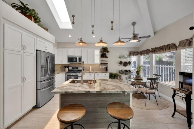 2106 Laura Dr, Escondido CA: https://media.crmls.org/mediaz/9836c4d5-87fe-4f7e-8ec6-e852d2bdcc52.jpg