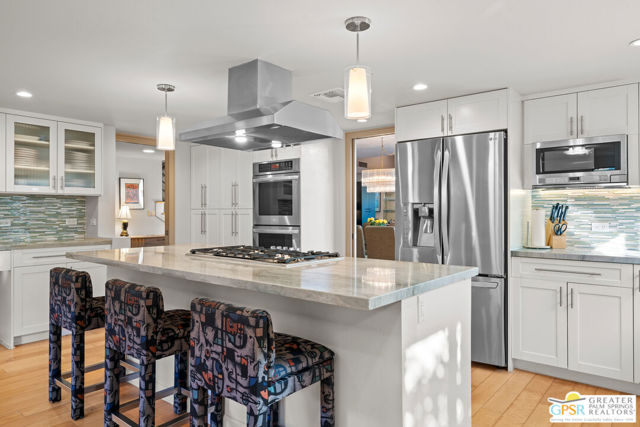 Image 20 of 66 For 2580 La Condesa Drive