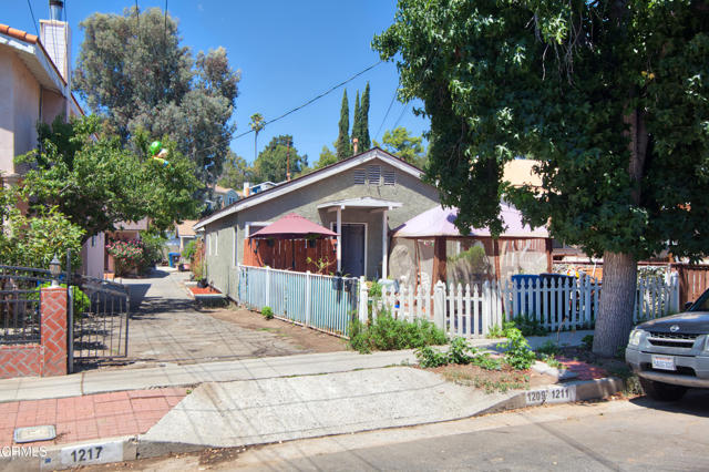 1209 Neola St, Los Angeles, CA 90041