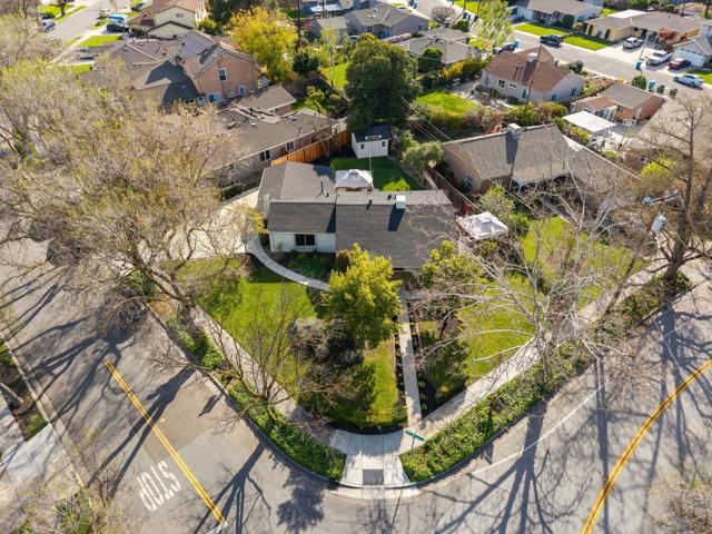 1425 Walnut Grove Avenue, San Jose CA: https://media.crmls.org/mediaz/983a1fc7-1dc8-4e7d-94ac-d0466d8e3d69.jpg