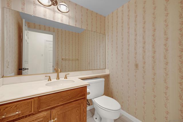 15235 Crestview Ct, Poway CA: https://media.crmls.org/mediaz/983a2d7f-da43-487f-b8f7-5c857f64aeed.jpg