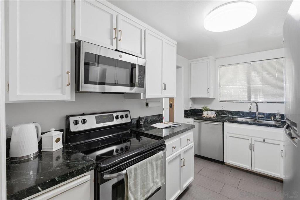 3770 Crown Point - photo 10