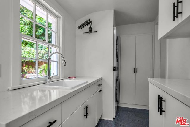 3 Bed Home for Sale in Sherman Oaks, California
