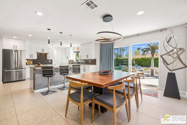 1244 S San Mateo Drive, Palm Springs, CA 92264