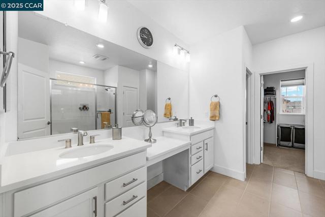 205 Goose Creek Ave, Brentwood CA: https://media.crmls.org/mediaz/983d6e71-f70b-4797-9137-6a6752090949.jpg