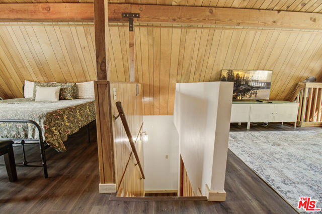 612 Kean Way, Big Bear City CA: https://media.crmls.org/mediaz/983dc10f-aa4b-4c17-897e-67bad21a69b2.jpg