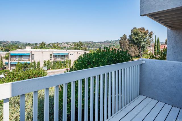 Image 16 of 32 For 2403 La Costa Avenue C