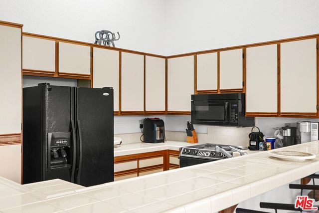 76645 Sheba Way, Palm Desert CA: https://media.crmls.org/mediaz/983dcf58-90ca-4677-818c-b3dd1a79a41a.jpg