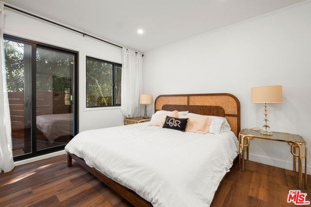 2108 Tavern Trail, Los Angeles CA: https://media.crmls.org/mediaz/983e64d8-47da-4feb-8eff-e3e1fab22d81.jpg