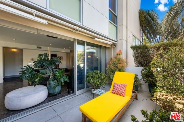 125 Pacific Street, Santa Monica, California 90405, 3 Bedrooms Bedrooms, ,3 BathroomsBathrooms,Townhouse,For Sale,Pacific,24429249