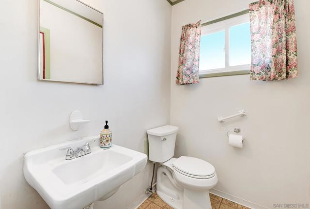 4330 Alamo Dr, San Diego, California 92115, 4 Bedrooms Bedrooms, ,1 BathroomBathrooms,Single Family Residence,For Sale,Alamo Dr,250040786SD