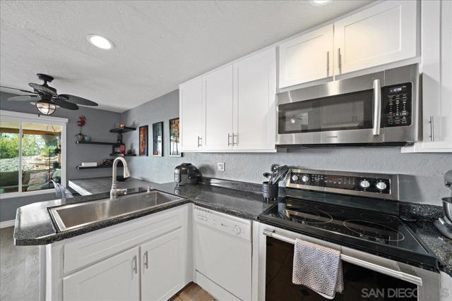 5440 Baltimore Dr, La Mesa CA: https://media.crmls.org/mediaz/9840791b-ae9d-481c-8c2c-82bba1ea9f52.jpg