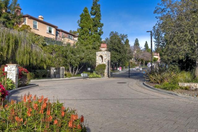 1440 Clearview Way, San Marcos CA: https://media.crmls.org/mediaz/9840dfd3-b53c-4645-bc7b-e01bb2d2ebc7.jpg