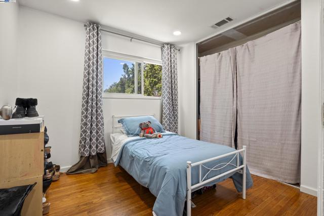 963 Getoun Dr, Concord CA: https://media.crmls.org/mediaz/98410477-3276-4387-8d0f-3c822b085206.jpg