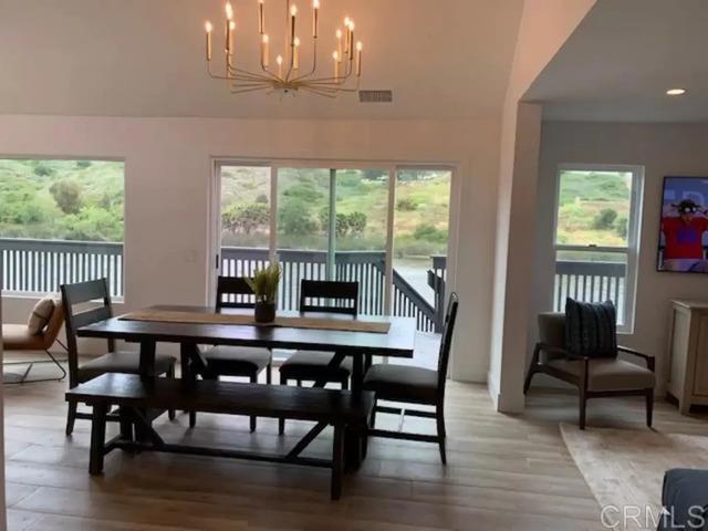 Detail Gallery Image 6 of 18 For 1642 via La Plaza, San Marcos,  CA 92078 - 4 Beds | 4 Baths