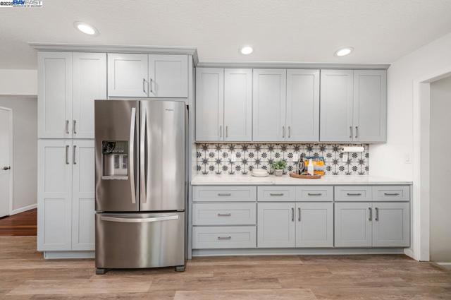 1464 Windsor Way, Livermore CA: https://media.crmls.org/mediaz/98417a0a-f959-4970-82f5-b364e2f82d10.jpg