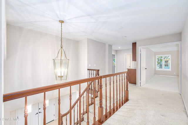 3041 Three Springs Drive, Westlake Village CA: https://media.crmls.org/mediaz/98420f9f-4e94-4c50-9ce3-cbdc3b6f258c.jpg