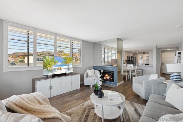 3130 Avenida De Portugal, San Diego CA: https://media.crmls.org/mediaz/98426262-5566-44d3-a7a8-aff9350d9dce.jpg