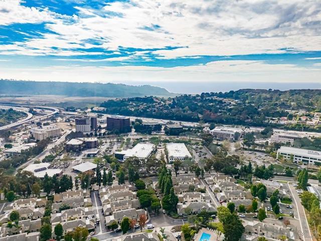 3613 CAMINITO CARMEL LANDING, San Diego CA: https://media.crmls.org/mediaz/9842af45-dc73-4c16-9422-380159800a86.jpg