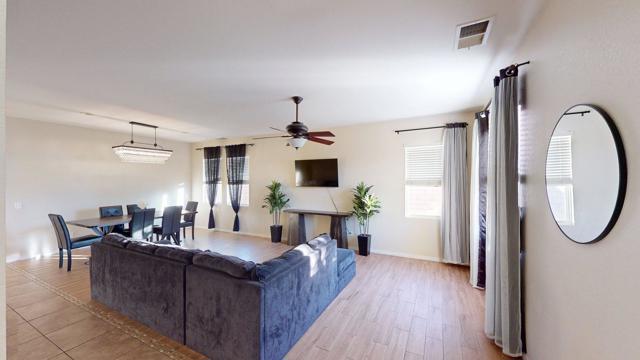 41126 Maxwell Court, Indio CA: https://media.crmls.org/mediaz/9842b3cd-3173-4b39-8056-cbf19d990d25.jpg
