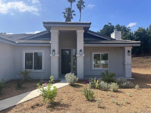 11977 Raceway, Lakeside CA: https://media.crmls.org/mediaz/984374f2-9ebf-40e3-a774-91ffec34497f.jpg