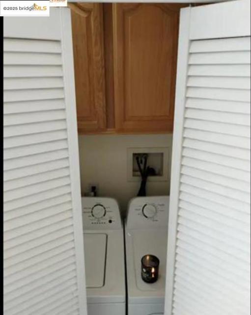 3532 San Leandro St, Oakland CA: https://media.crmls.org/mediaz/98445f8f-ecee-44ef-a56e-38118fe1c41e.jpg