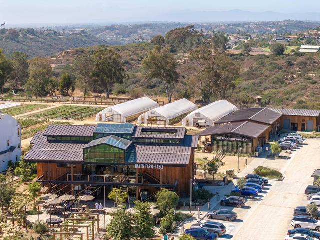 744 Adelaide Circle, Encinitas CA: https://media.crmls.org/mediaz/9844edd0-7047-40d9-82a7-af5bbc159493.jpg