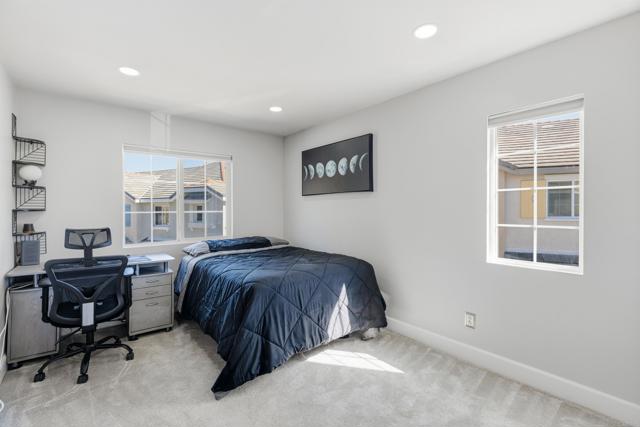 Detail Gallery Image 16 of 37 For 1925 Impressionist Dr #3,  Chula Vista,  CA 91913 - 3 Beds | 2/1 Baths