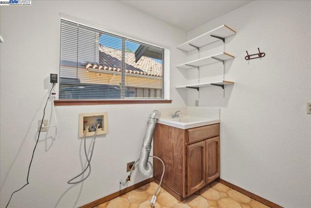 5690 Beaver Lane, Discovery Bay CA: https://media.crmls.org/mediaz/98465092-d332-46bf-9522-5ff72d920a5e.jpg