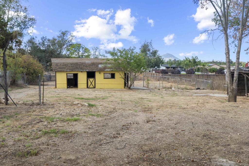 MLS #250040937SD image #31