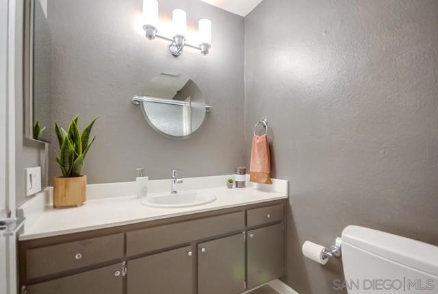 10497 Caminito Mayten, San Diego CA: https://media.crmls.org/mediaz/98469451-b125-4fe0-a157-886d27c47fd3.jpg