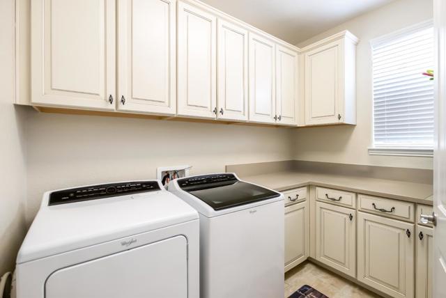 13145 Chamberlain Avenue, Marina CA: https://media.crmls.org/mediaz/9846e4ac-efab-4ce7-8d9f-5c48eb99f808.jpg