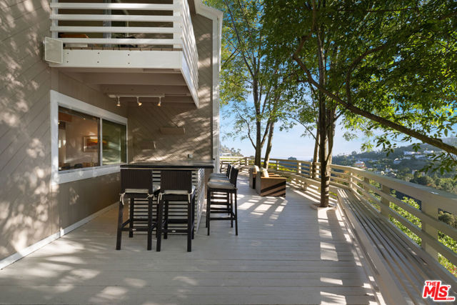 2753 Nichols Canyon Road, Los Angeles CA: https://media.crmls.org/mediaz/98479515-952c-4064-abf9-bb0d4773d5aa.jpg