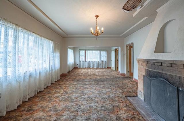 4705 Crystal Street, Capitola CA: https://media.crmls.org/mediaz/984868b6-0dee-404e-a90c-3b05acb418c9.jpg