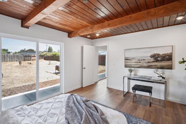 613 Payne Dr, Richmond CA: https://media.crmls.org/mediaz/9848d853-0e2f-463a-bb2e-396ae6a1c1ee.jpg