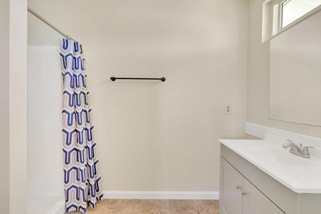 7592 Hanford Avenue, Yucca Valley CA: https://media.crmls.org/mediaz/9848ec01-0fe9-4a3d-b5c6-8a8af3667c14.jpg