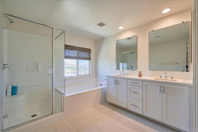 Detail Gallery Image 11 of 18 For 30674 Foxhollow Dr, Winchester,  CA 92596 - 4 Beds | 3/1 Baths