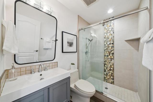 900 Highlands Circle, Los Altos CA: https://media.crmls.org/mediaz/984a4278-5074-425b-a623-016381baef86.jpg