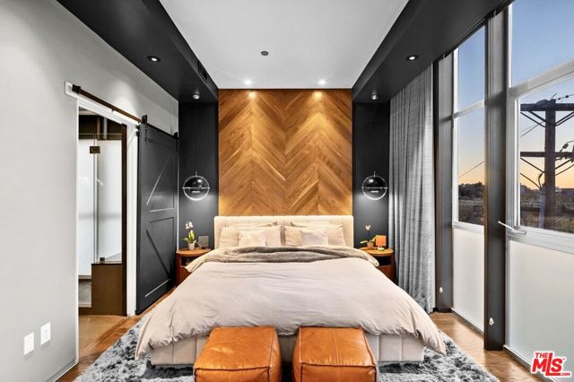 825 N Kings Road, West Hollywood CA: https://media.crmls.org/mediaz/984b3e0e-1c47-48a7-9f05-c0f5972475da.jpg