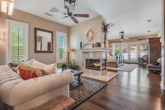 Image 16 of 63 For 25120 Las Palmeras