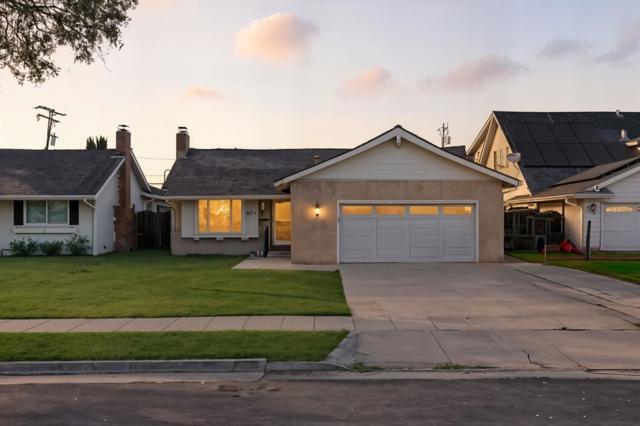 271 Bieber Drive, San Jose CA: https://media.crmls.org/mediaz/984cb613-e1f6-4b63-b1de-d1c6b285ff3b.jpg
