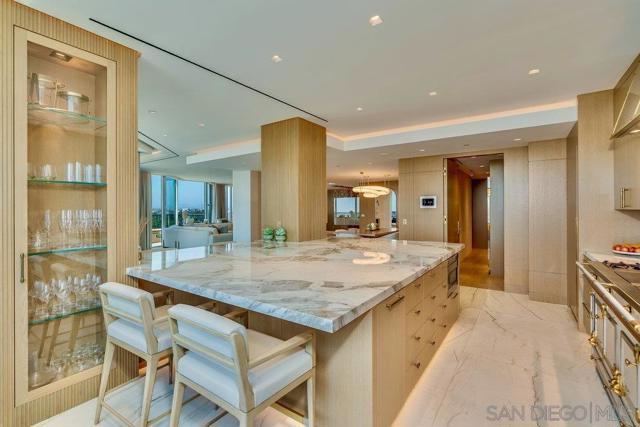 2500 6th Ave, San Diego CA: https://media.crmls.org/mediaz/984cbd68-9645-4a19-a45f-dd50f1164f10.jpg