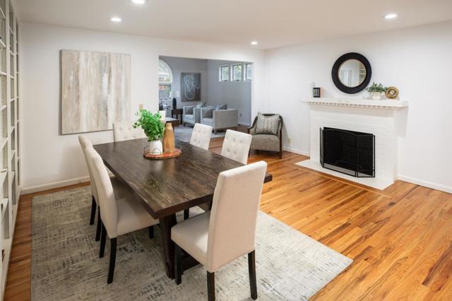 1264 Richardson Avenue, Los Altos CA: https://media.crmls.org/mediaz/984cebb3-2f8c-454e-9f16-168466c7ddb3.jpg