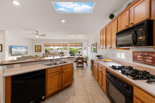 Image 14 of 51 For 35846 Palomino Way