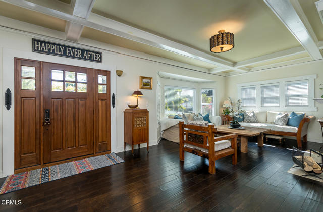 Detail Gallery Image 7 of 69 For 1955 N Los Robles Ave, Pasadena,  CA 91104 - 5 Beds | 3 Baths