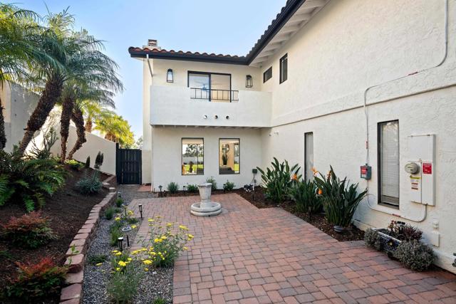 2524 Luciernaga St, Carlsbad CA: https://media.crmls.org/mediaz/9851c578-0816-4884-b819-bf16fd5b7e99.jpg